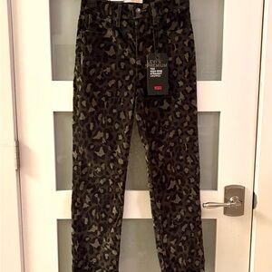 Levi's  women’s Animal Print Chinos - Black and Brown